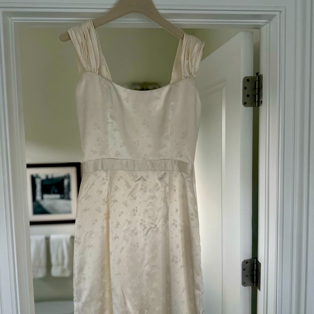 Markarian Ditsy Floral Gown With Shoulder Train- Wedding Dress, Unworn - Picture 4 of 16